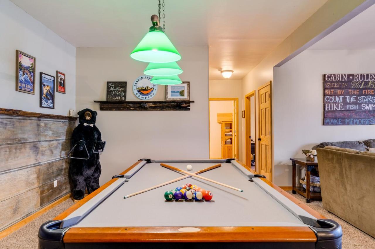Blue Ridge Bear Bungalow Екстер'єр фото