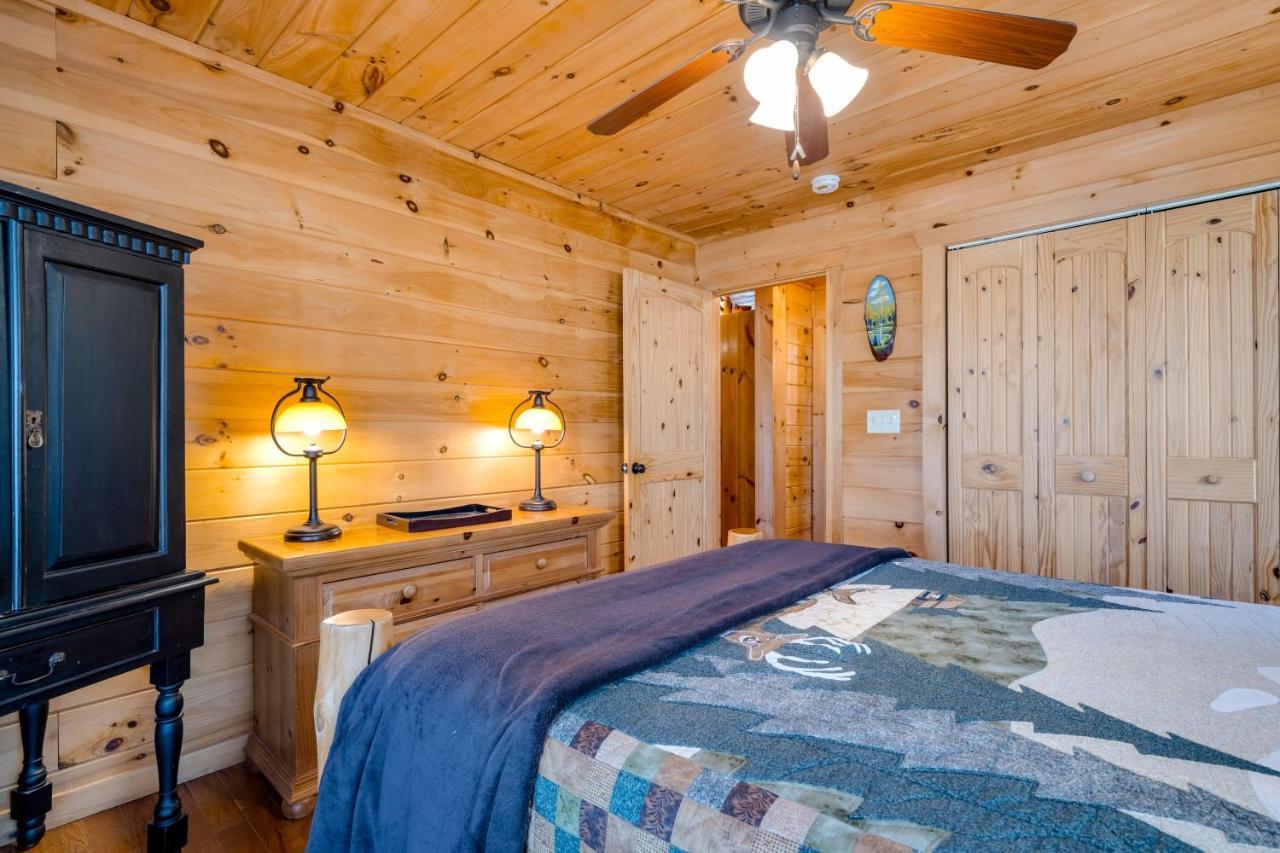 Blue Ridge Bear Bungalow Екстер'єр фото