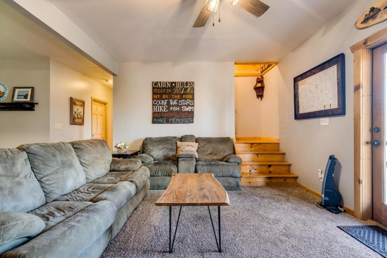 Blue Ridge Bear Bungalow Екстер'єр фото