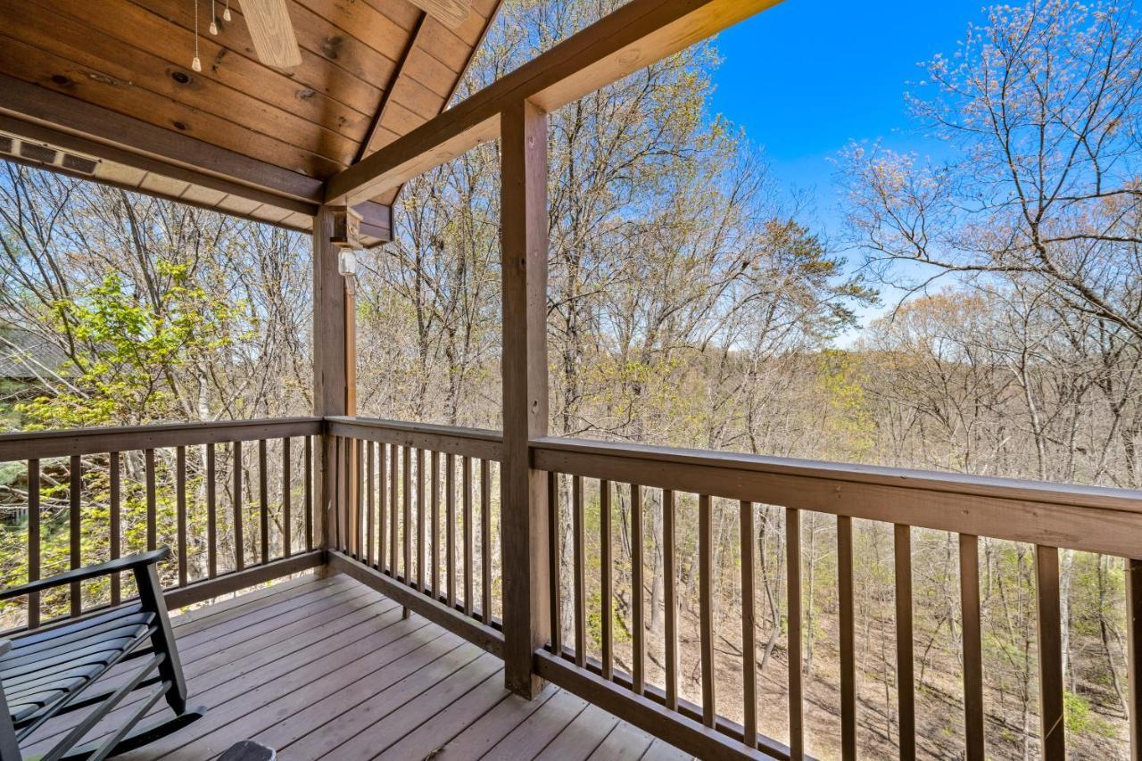 Blue Ridge Bear Bungalow Екстер'єр фото