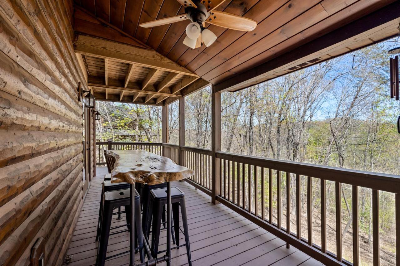 Blue Ridge Bear Bungalow Екстер'єр фото