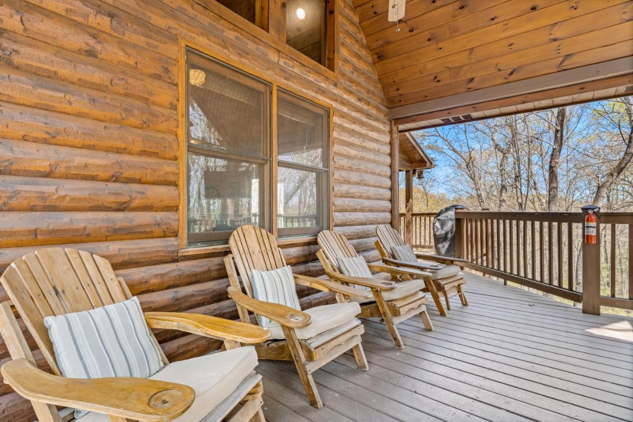 Blue Ridge Bear Bungalow Екстер'єр фото