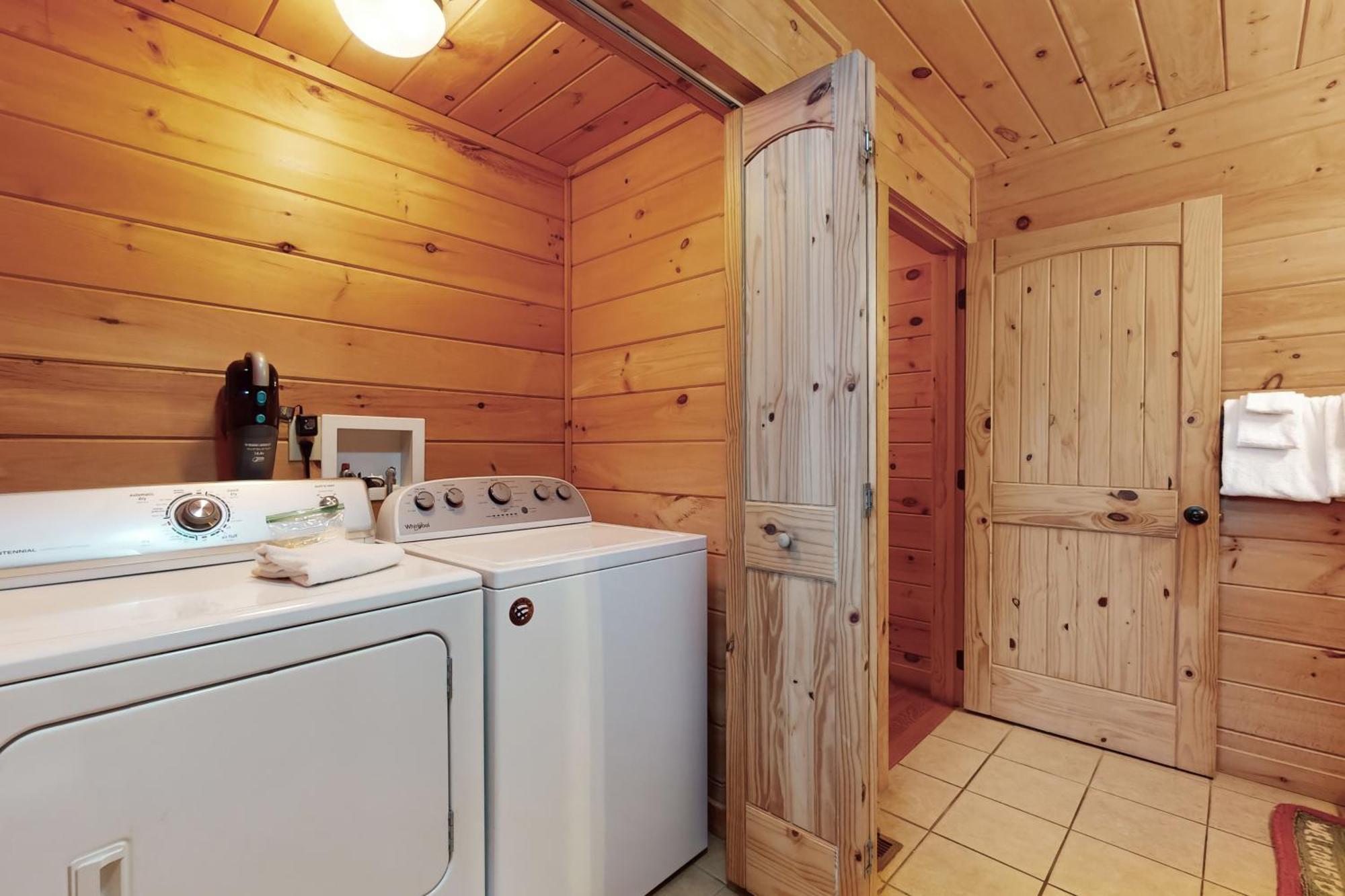Blue Ridge Bear Bungalow Екстер'єр фото