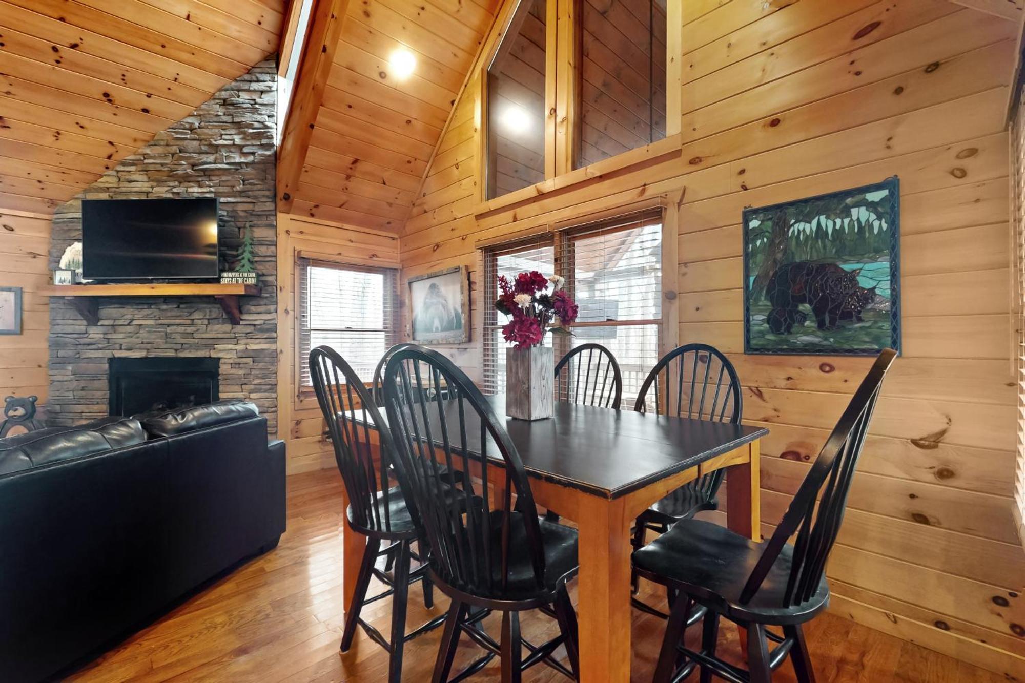 Blue Ridge Bear Bungalow Екстер'єр фото
